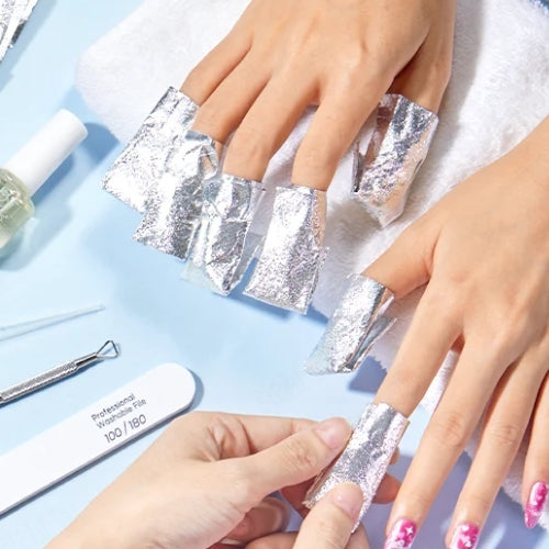 Remove Gel Nail Polish with Beetles