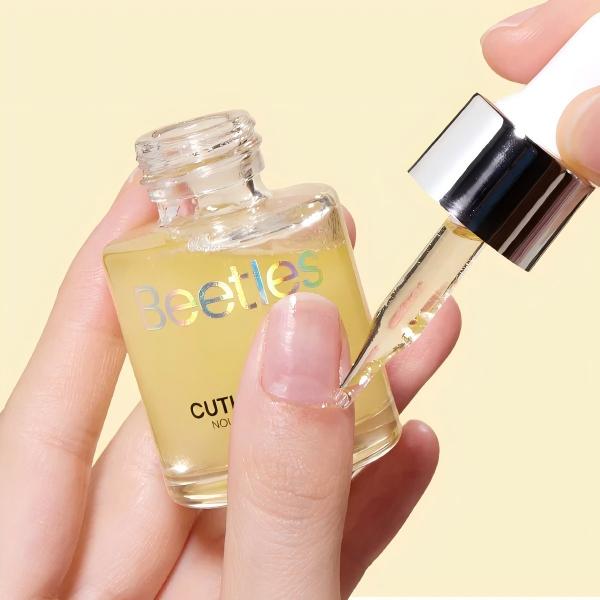 How to Remove Gel Nail Polish Safely at Home: A Step-by-Step Guide